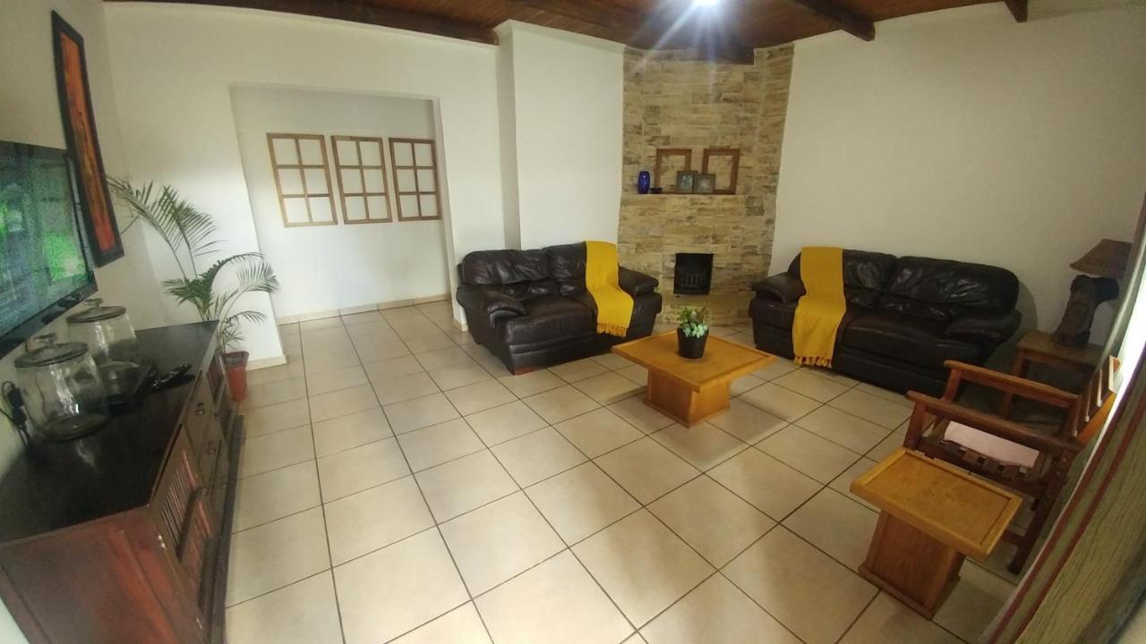 Four Seasons Self-Catering Guest House Graskop Exterior photo