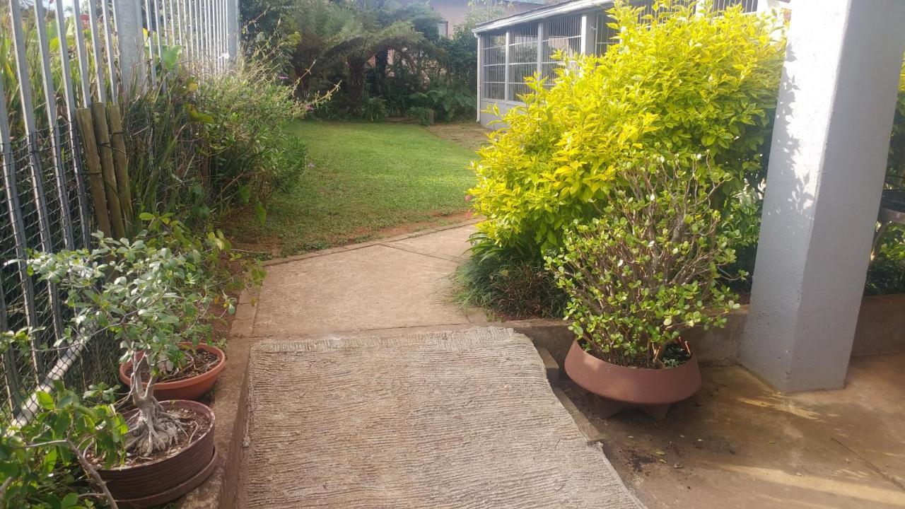 Four Seasons Self-Catering Guest House Graskop Exterior photo